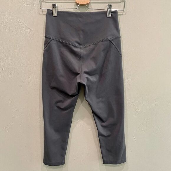 Girlfriend Collective High-Rise Gray Crop Leggings - Size: Small - Picture 2 of 10